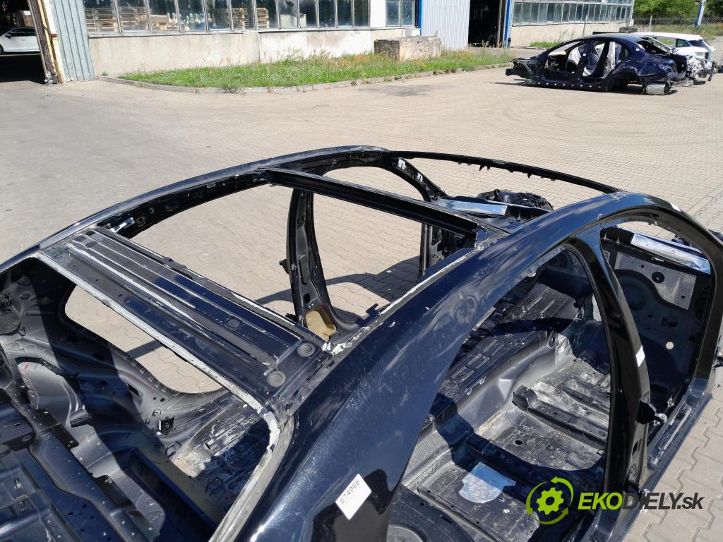 Mercedes S-klasa 0 Strecha: 01