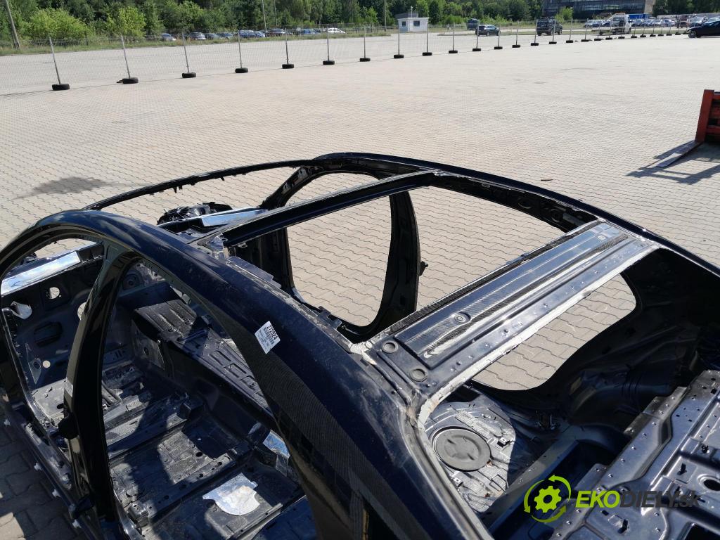 Mercedes S-klasa 0 Strecha: 01