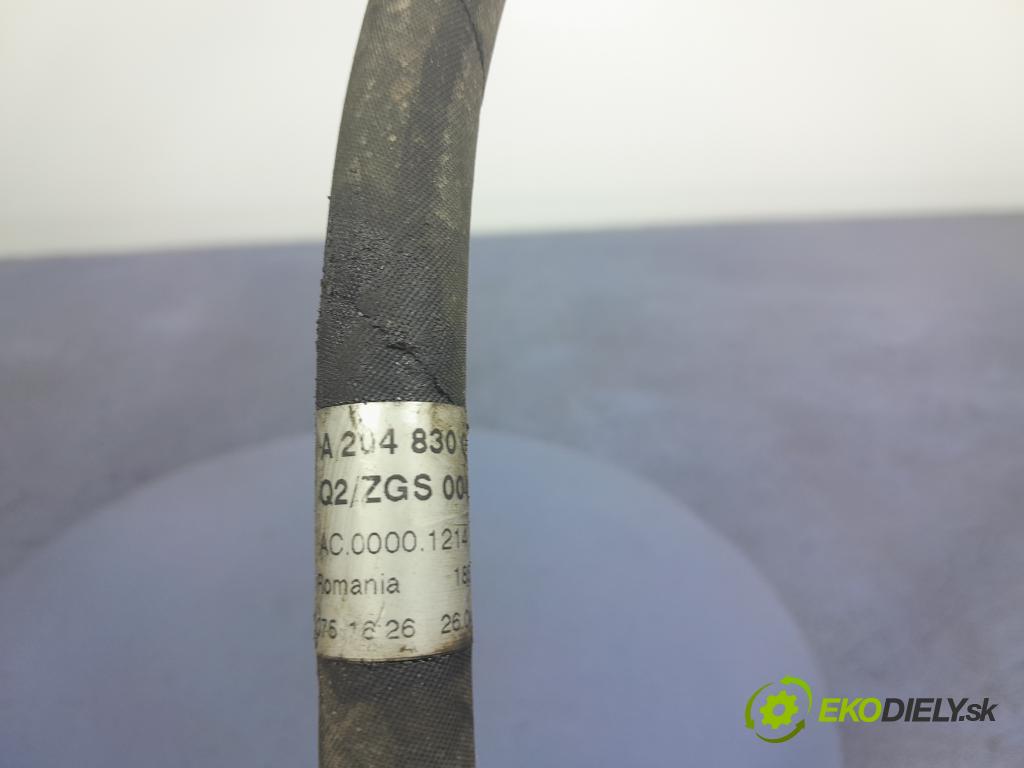 Mercedes C-klasa 2007 rúrka Klimatizácia: A2048300415