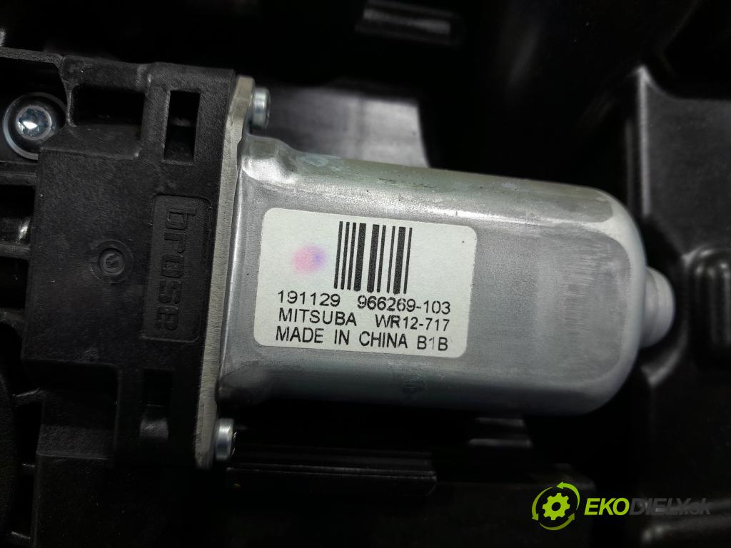 Volvo Xc60 2020 mechanismus stahování Sklenka: před v pravo: 31416996