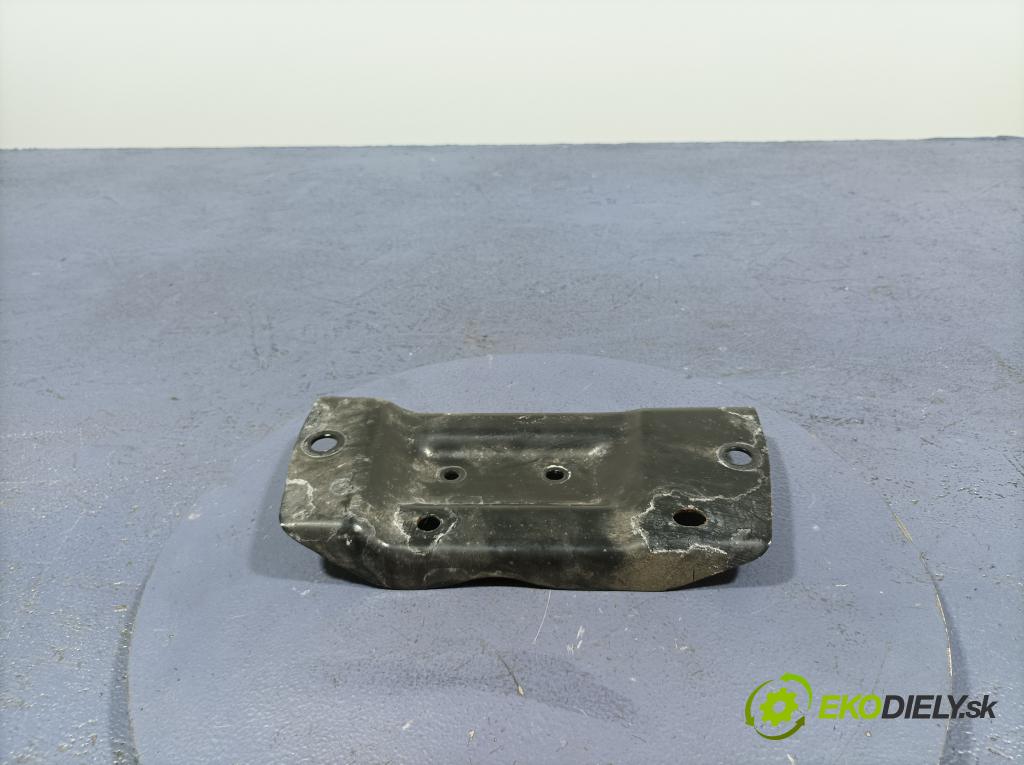 Volvo Xc60 2020 kryt prevodovka 31672077