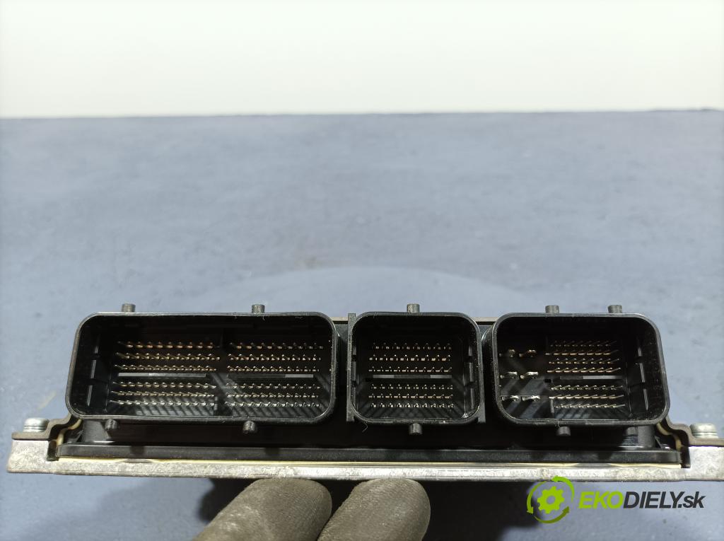 Volvo Xc60 2020 riadiaca jednotka Motor: 31459512