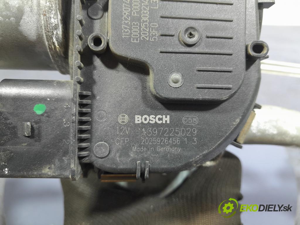 Skoda Octavia 2020 mechanizmus motor: Stierače: Predné 5E4955023