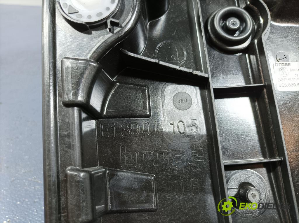 Skoda Octavia 2020 mechanismus stahování Sklenka: Zad: Levý: 5E3839655