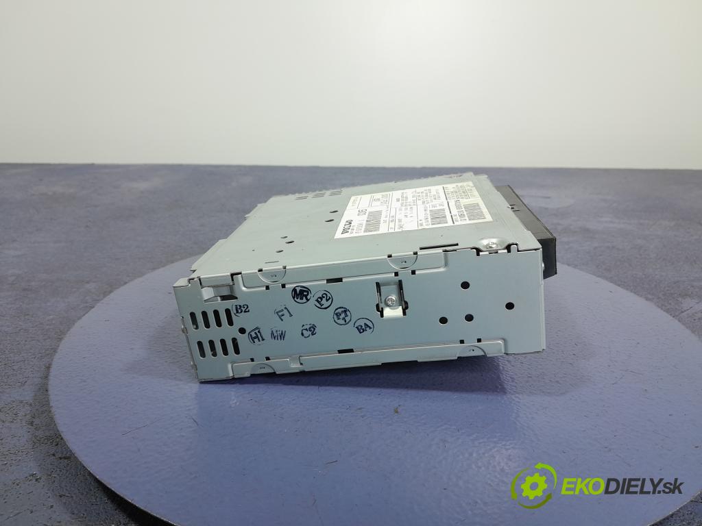 Volvo V50 2006 Radio I Navigácia: 30752889
