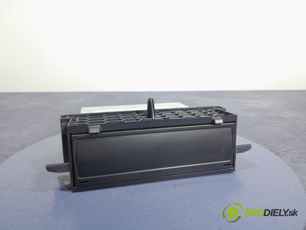 Skoda Octavia 2020 Radio I Navigácia: 5E3035816C
