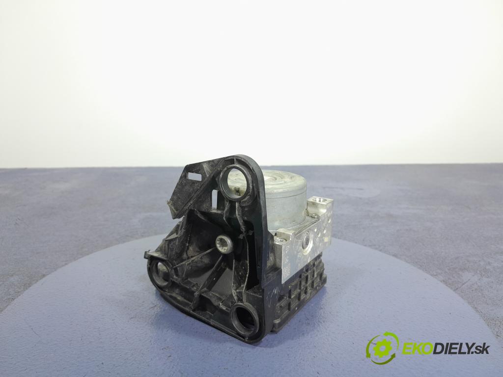 Skoda Octavia 2020 čerpadlo ABS x 5WA614517BE