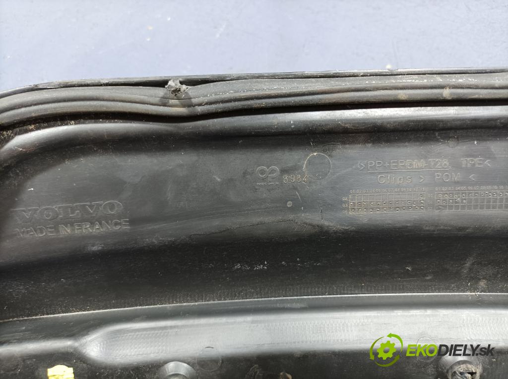 Volvo V50 2006 torpédo 01