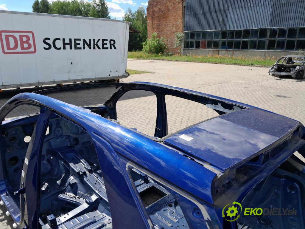 Mercedes Gle-klasa 0 Strecha: 01