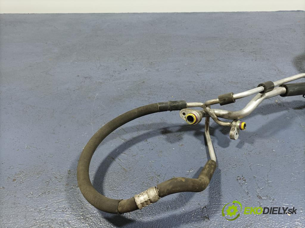 Audi A4 2006 rúrka Klimatizácia: E81260712AC