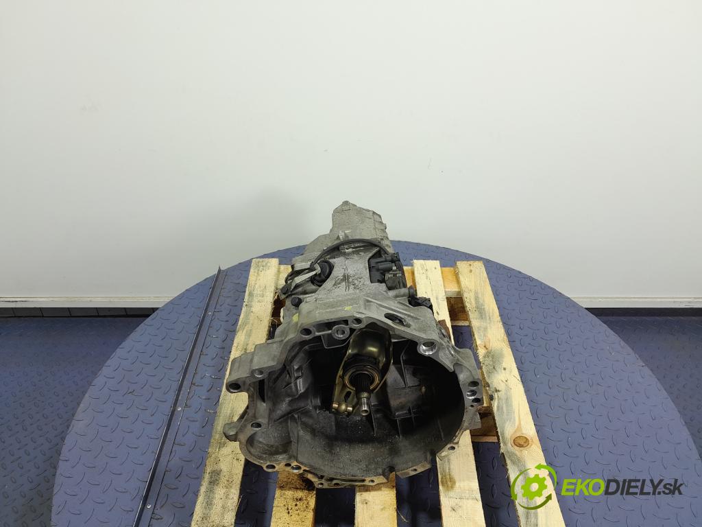 Audi A4 2006 prevodovka Manualna HFF