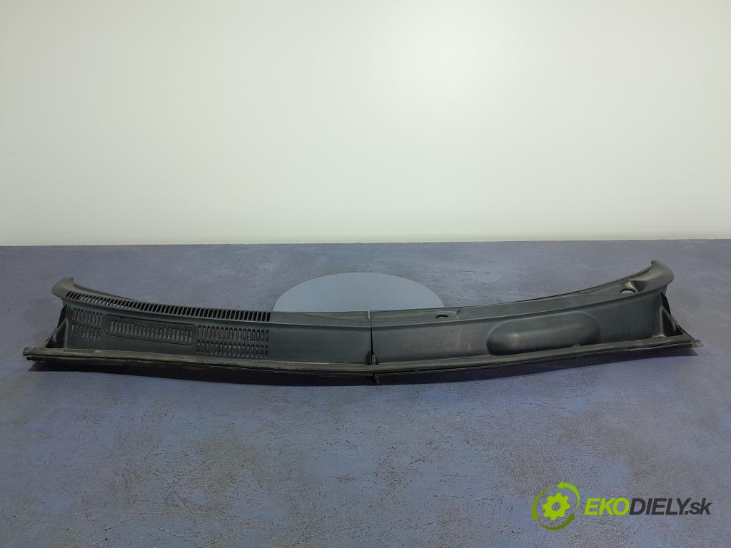 Toyota Prius 2009 torpédo 55708-47080