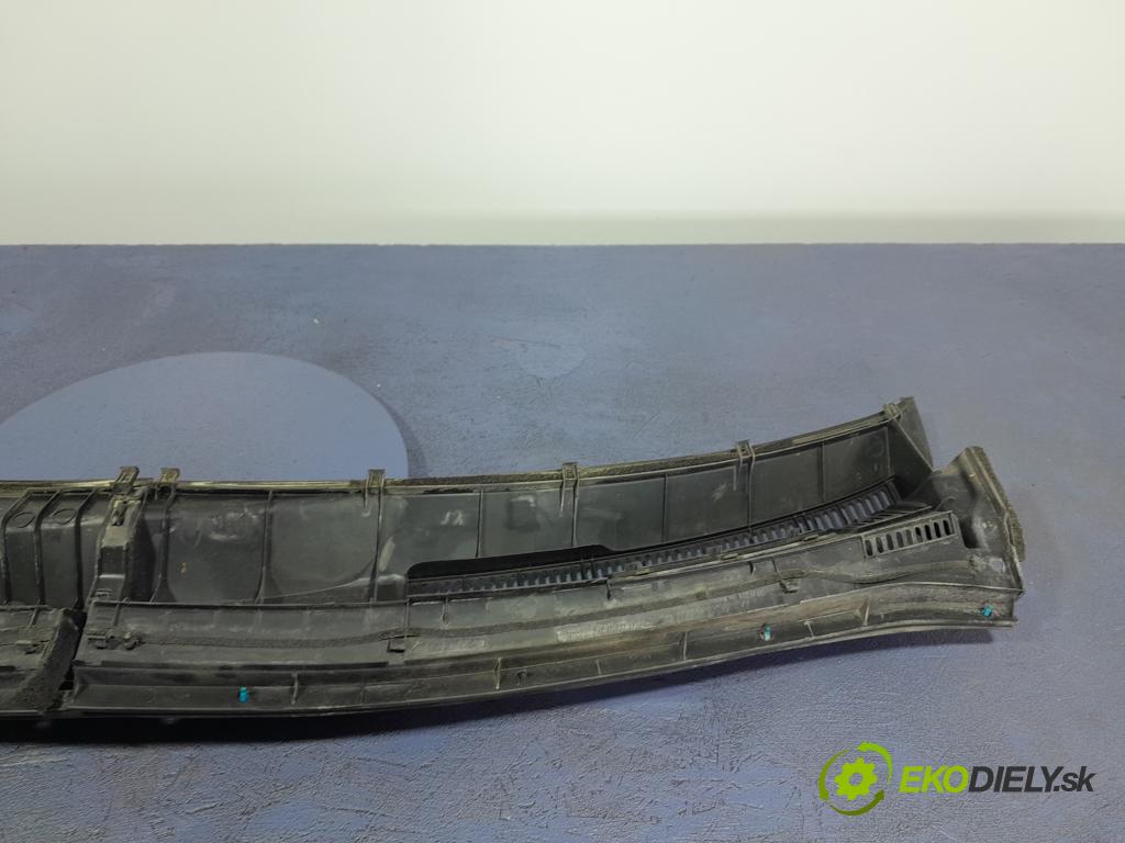 Toyota Prius 2009 torpédo 55708-47080