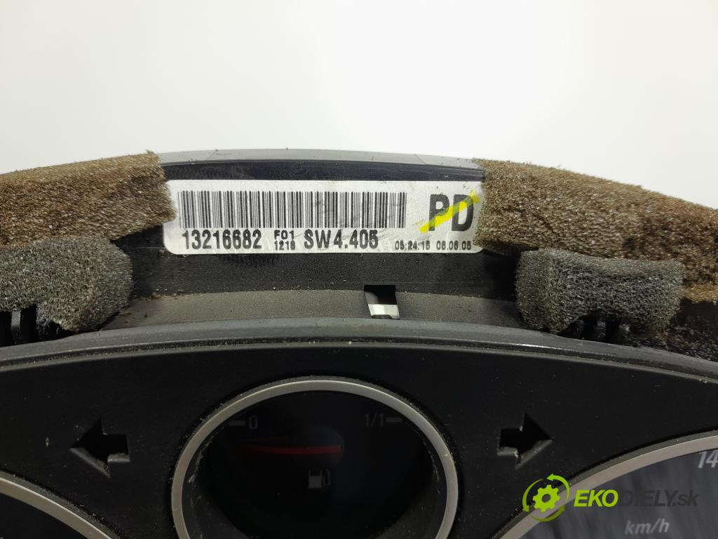 Opel Astra 2005 prístrojovka/ budíky 13216682