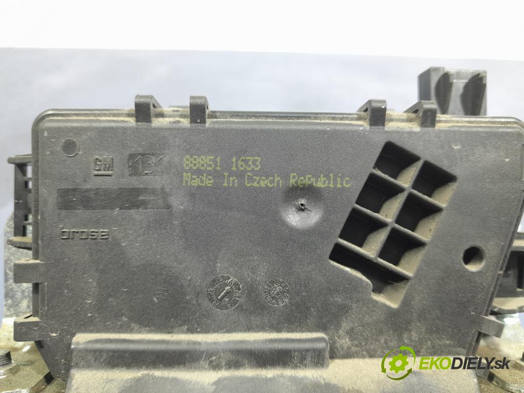 Opel Astra 2005 zámek Klapky: kufr 13188851