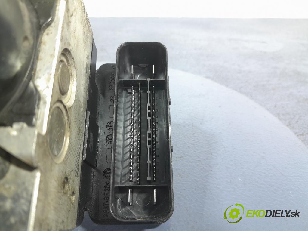 Jeep Compass 2014 čerpadlo ABS x P68091138AD