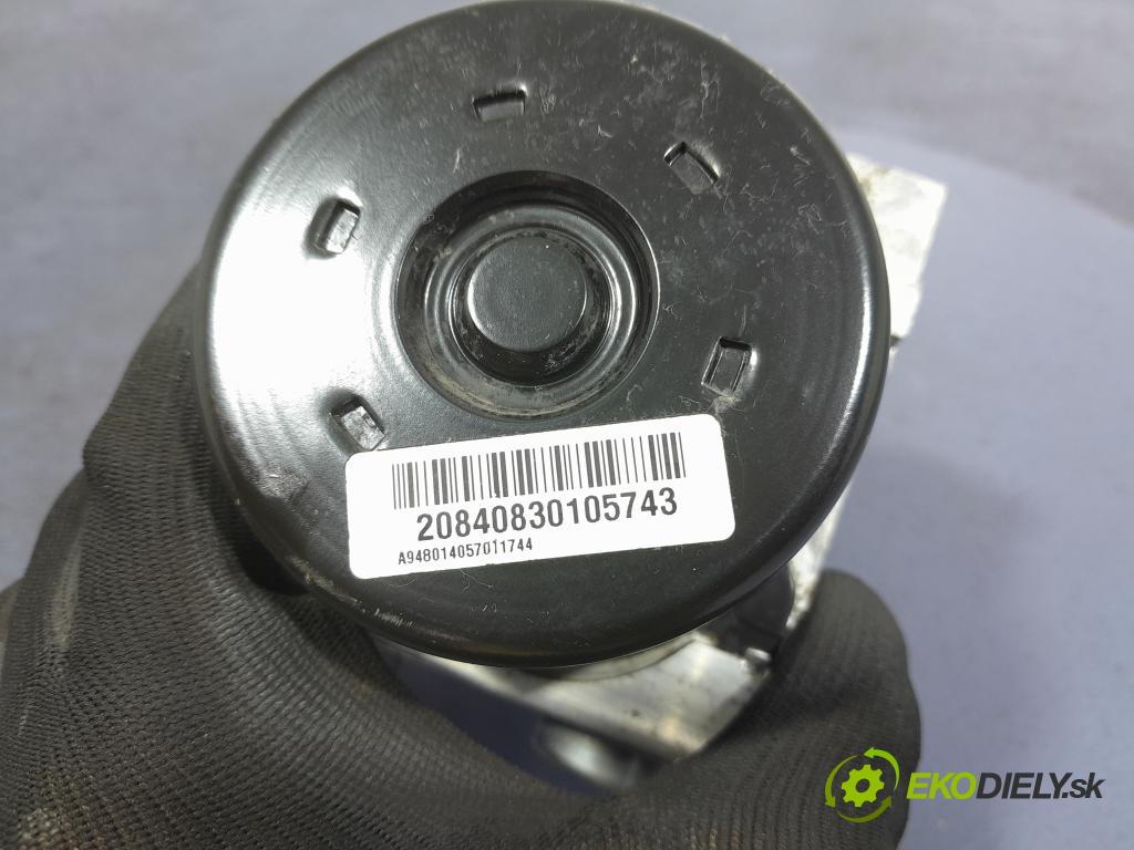Jeep Compass 2014 čerpadlo ABS x P68091138AD