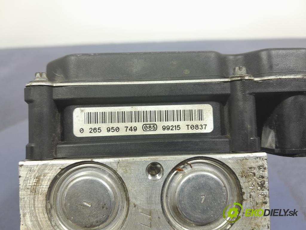 Toyota Avensis 2010 čerpadlo ABS x 44540-05071