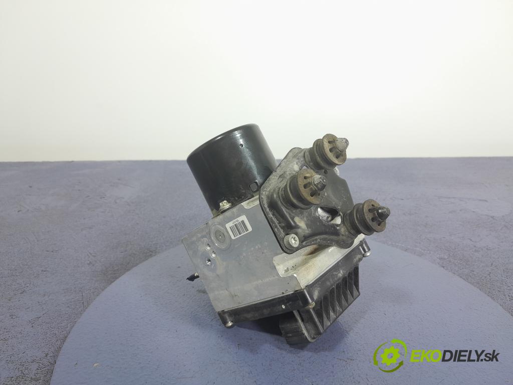 Vw Passat 2009 čerpadlo ABS x 3C0614109AE