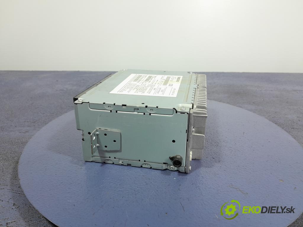 Volvo Xc60 2014 Radio I Navigácia: 31337571