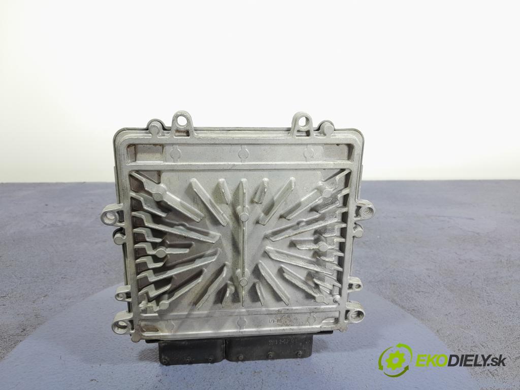 Volvo Xc60 2014 riadiaca jednotka Motor: 31336983