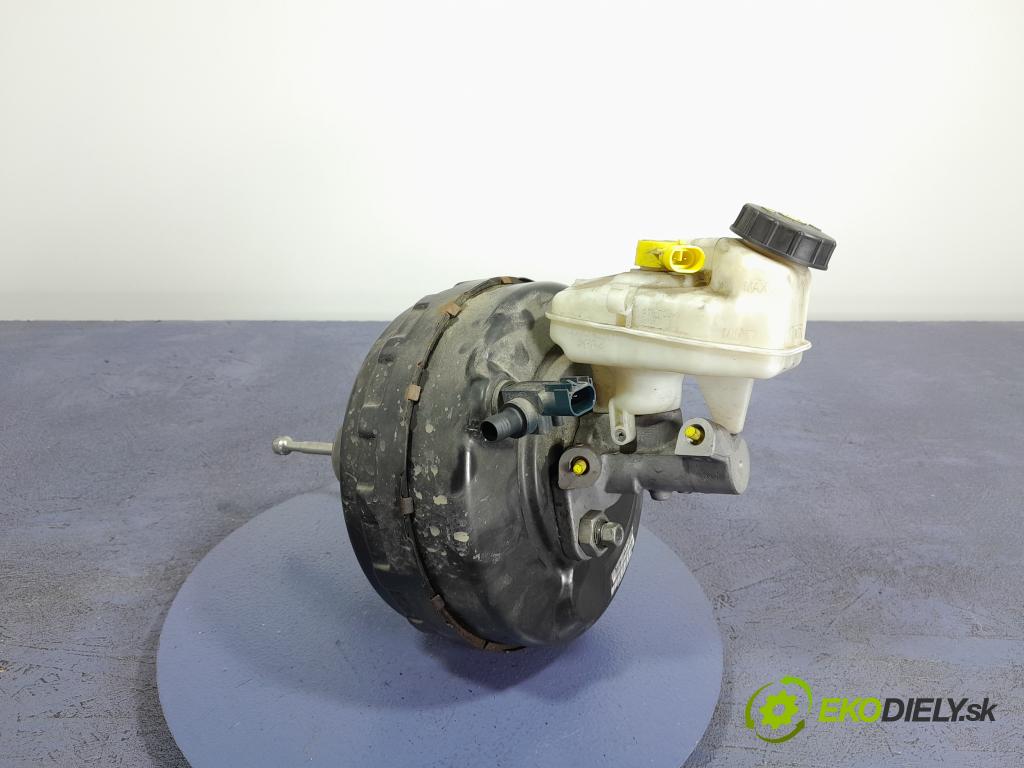 Opel Astra 2012 servo Brzdní: 13338058