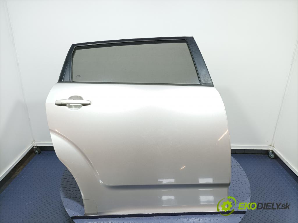 Toyota Corolla verso 2004 dvere zad pravé 01