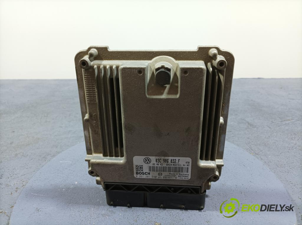 Vw Touran 2007 riadiaca jednotka Motor: 03C906032F