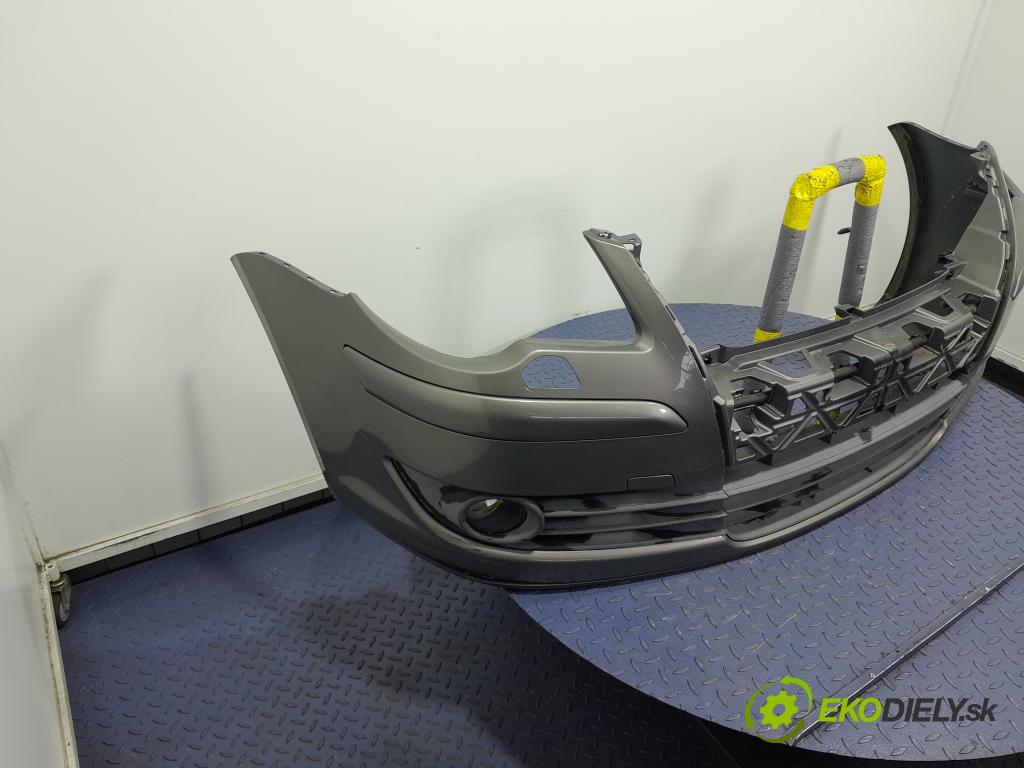 Vw Touran 2007 nárazník před 01