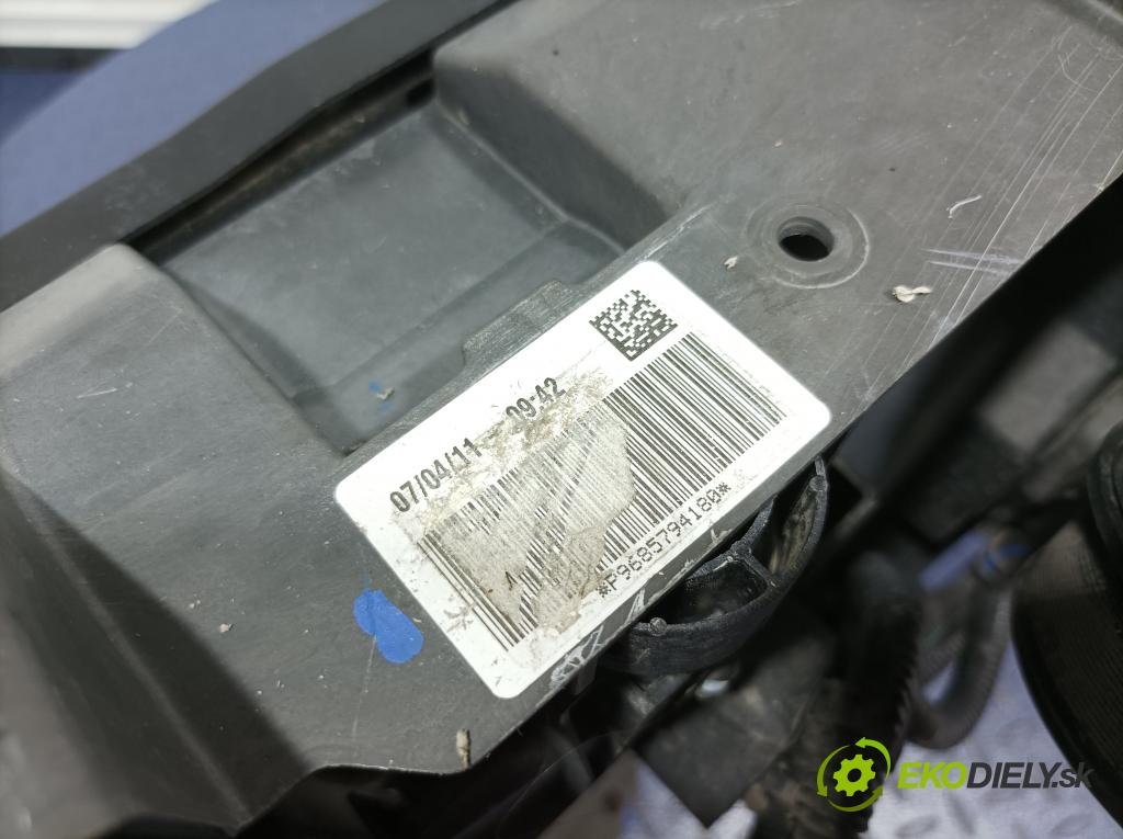 Peugeot 508 2011 výztuha Čelní / stěna Přední 9685794180