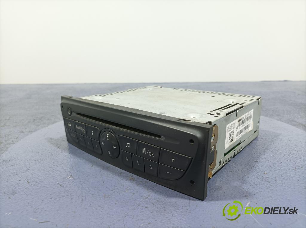 Renault Clio 2013 Radio I Navigácia: 281153881R