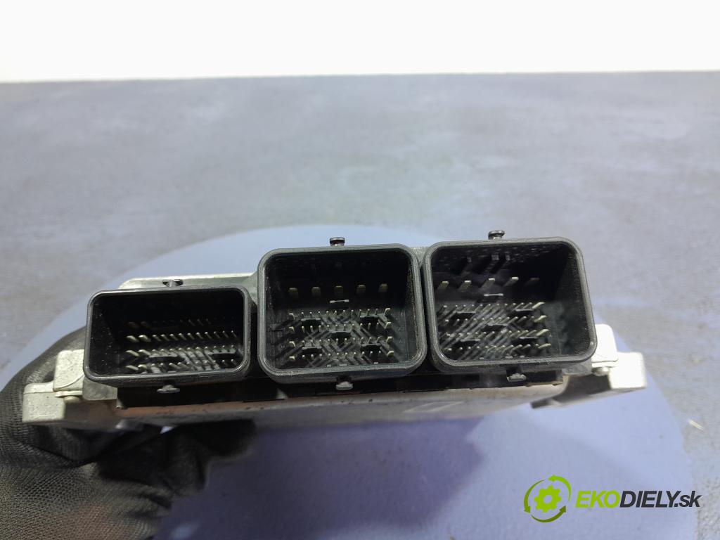Peugeot 508 2011 riadiaca jednotka Motor: 9677563880