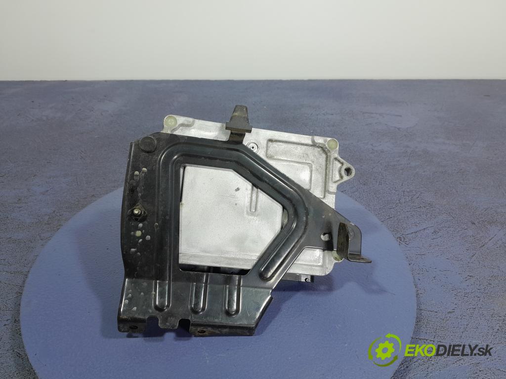 Mazda Cx-5 2015 riadiaca jednotka Motor: PELW18881