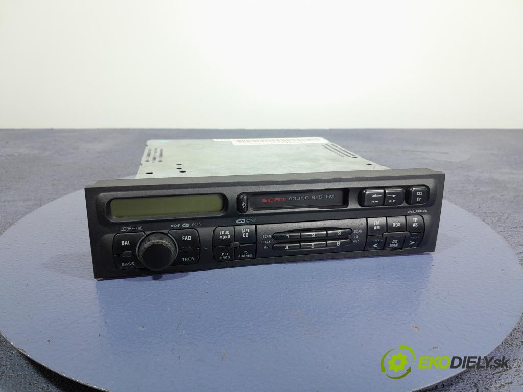 Seat Toledo 2002 Radio I Navigácia: 1M0035186C
