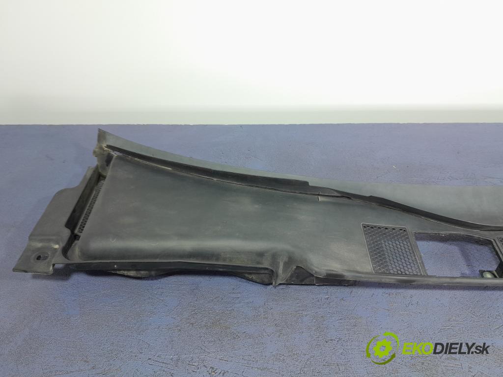 Audi A4 2012 torpédo 8K1819447