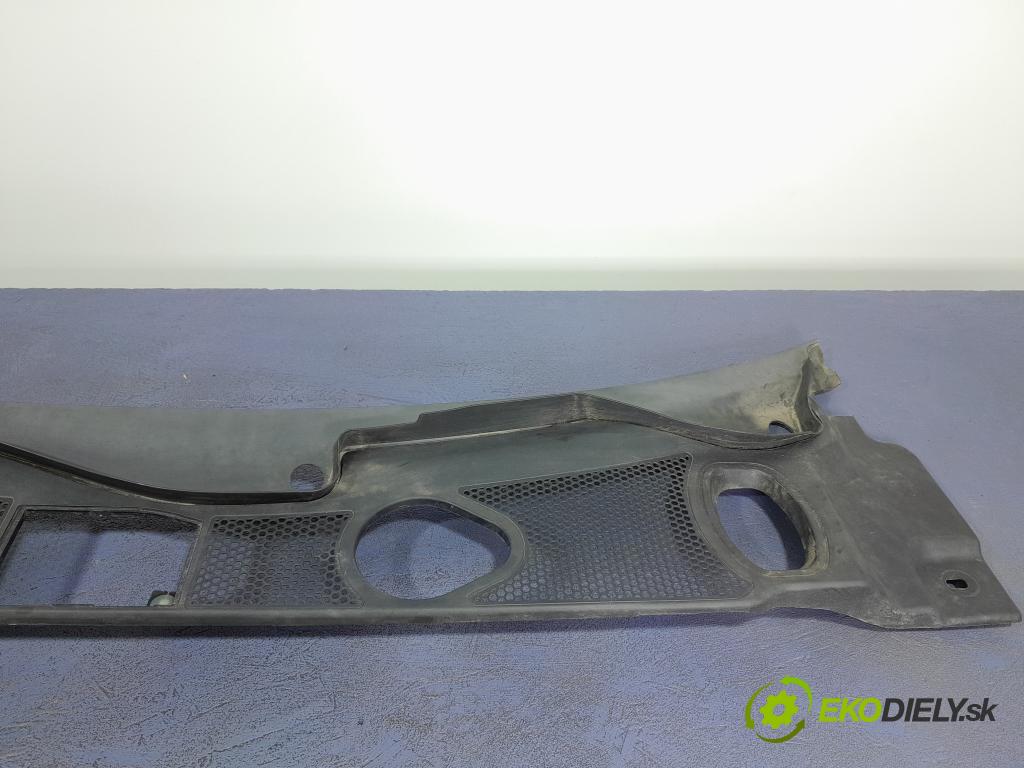 Audi A4 2012 torpédo 8K1819447