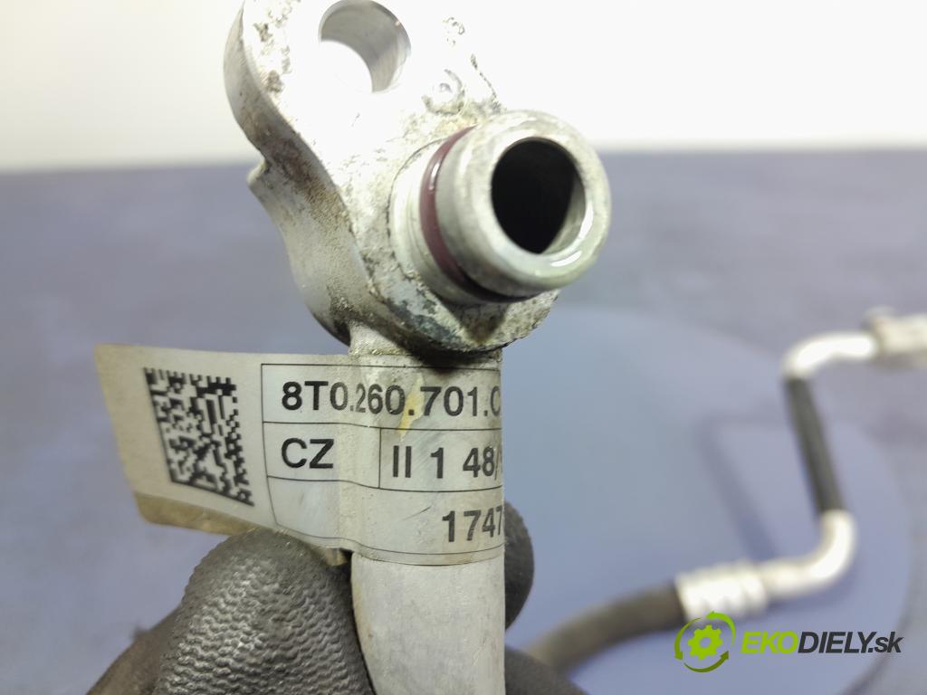 Audi A4 2012 rúrka Klimatizácia: 8T0260701C