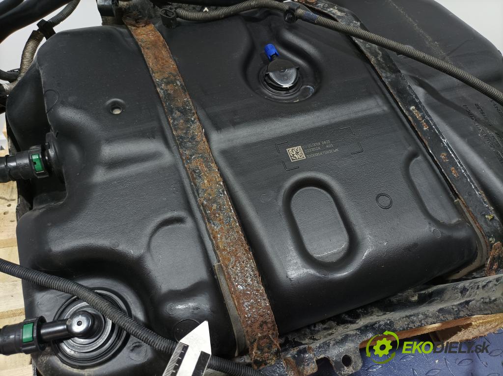 Jeep Grand cherokee 2018 Nádrž: AdBlue: P52030435AD