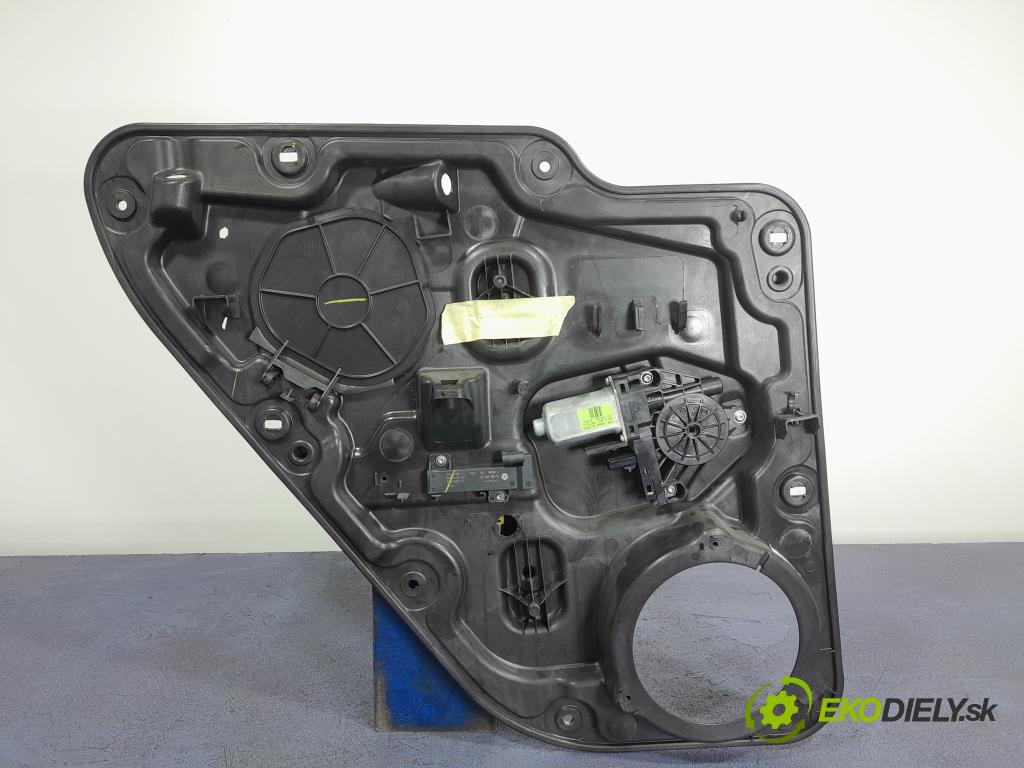 Jeep Grand cherokee 2018 mechanismus stahování Sklenka: Zad: Levý: 68231069AD