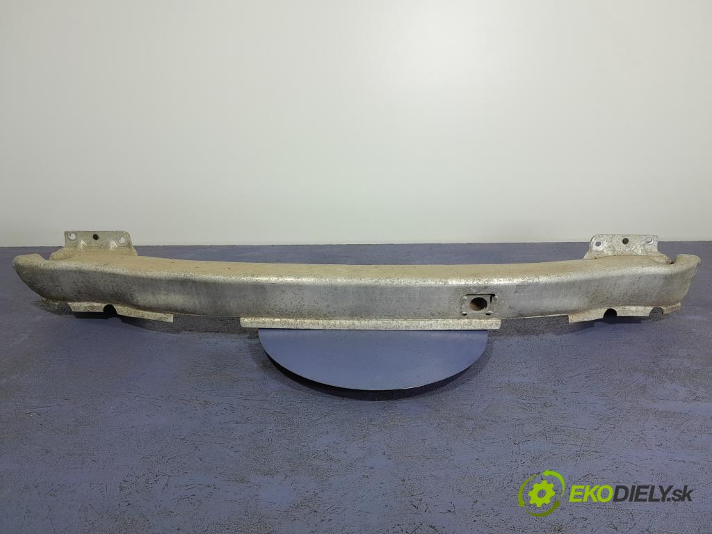 Audi A8 2005 výztuha narazník Zad: 01