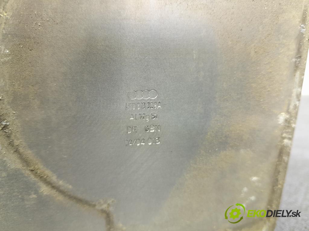 Audi A8 2005 výztuha narazník Zad: 01
