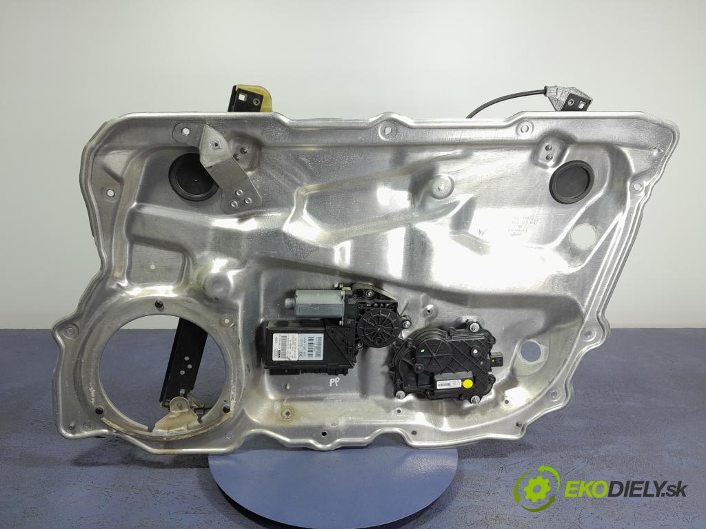 Audi A8 2005 mechanismus stahování Sklenka: před v pravo: 4E0837850