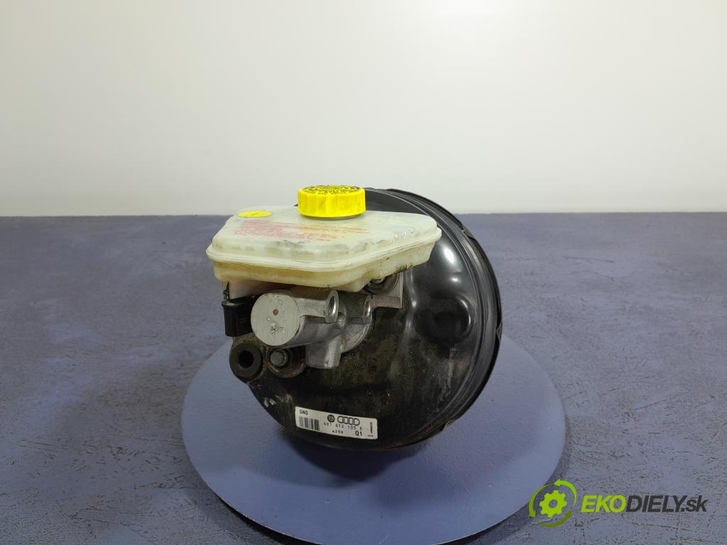 Audi A8 2005 servo Brzdní: 4E1612105E