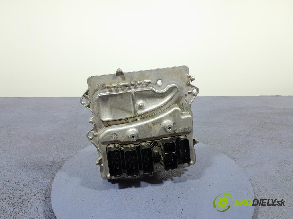 Bmw Seria 2 2015 riadiaca jednotka Motor: 8639582