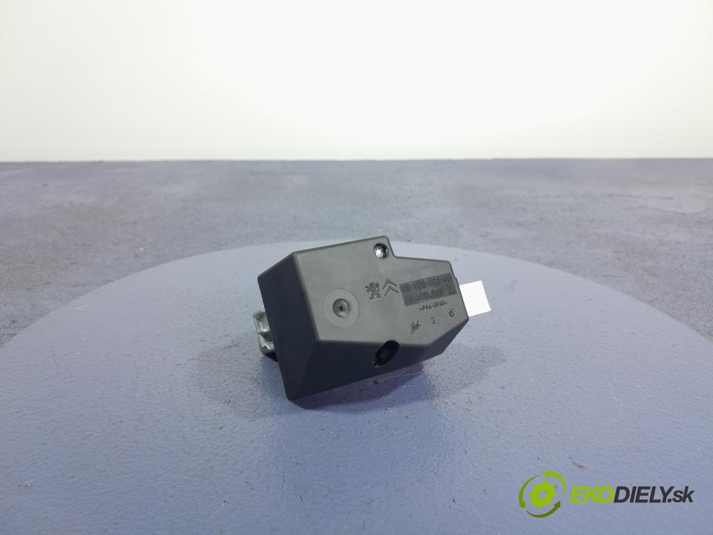 Peugeot 508 2017 Stĺpik volant x 9815905380