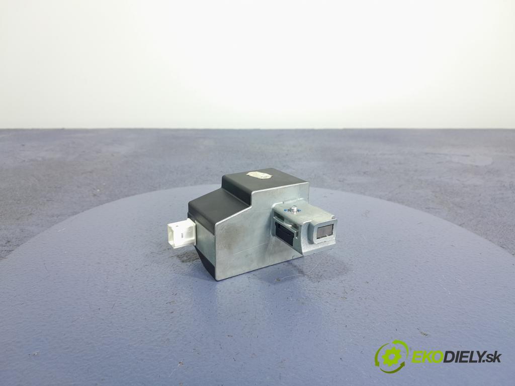 Peugeot 508 2017 Stĺpik volant x 9815905380