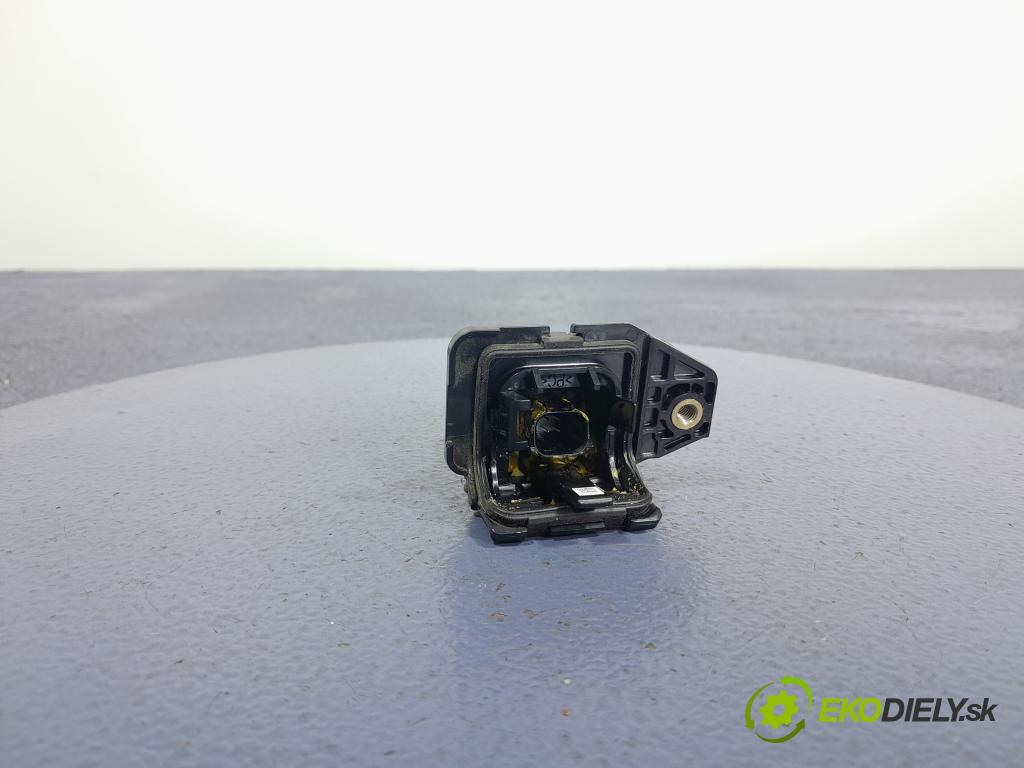 Lexus UX 2021 Kamera 867B0-76040