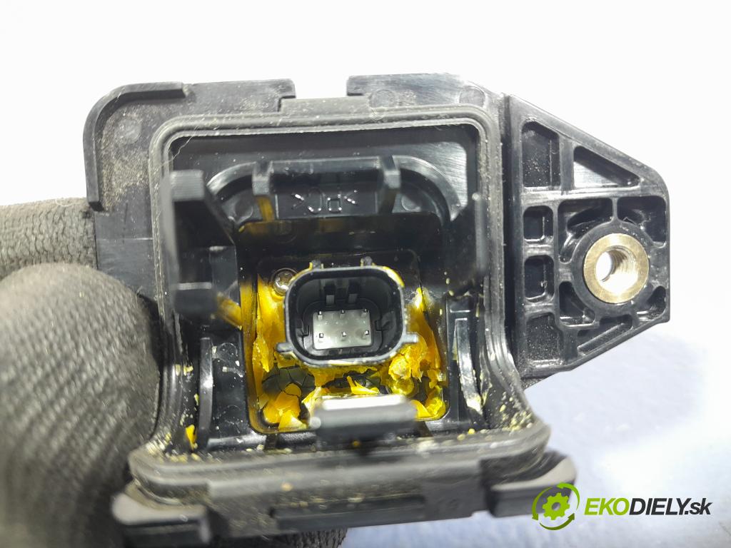 Lexus UX 2021 Kamera 867B0-76040