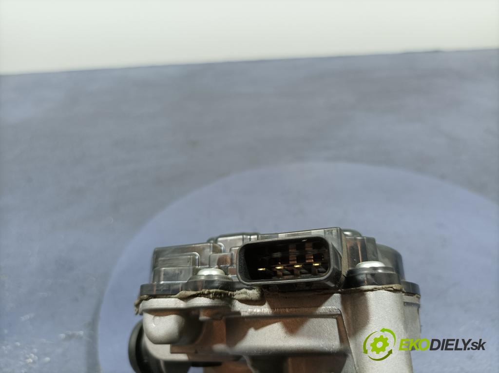 Lexus UX 2021 mechanizmus motor: Stierače: Predné 85110-76072