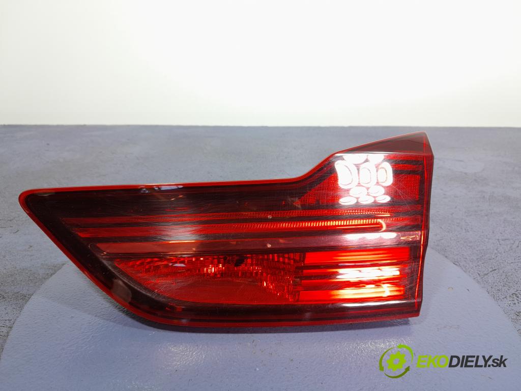 Kia Ceed 2023 svetlo / reflektor zad Prava: Vnútri: 92404J7150